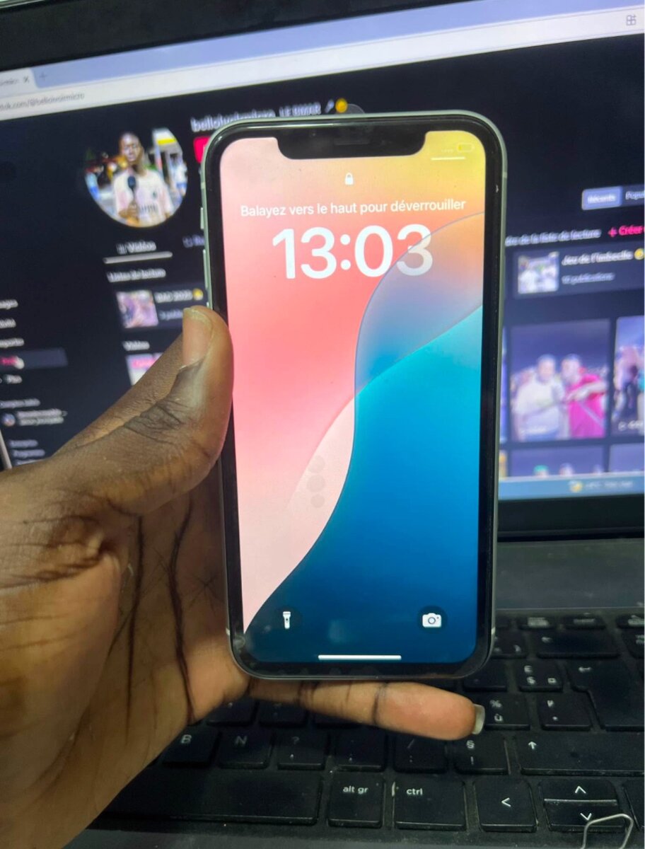 iPhone XR 64 Go Blanc