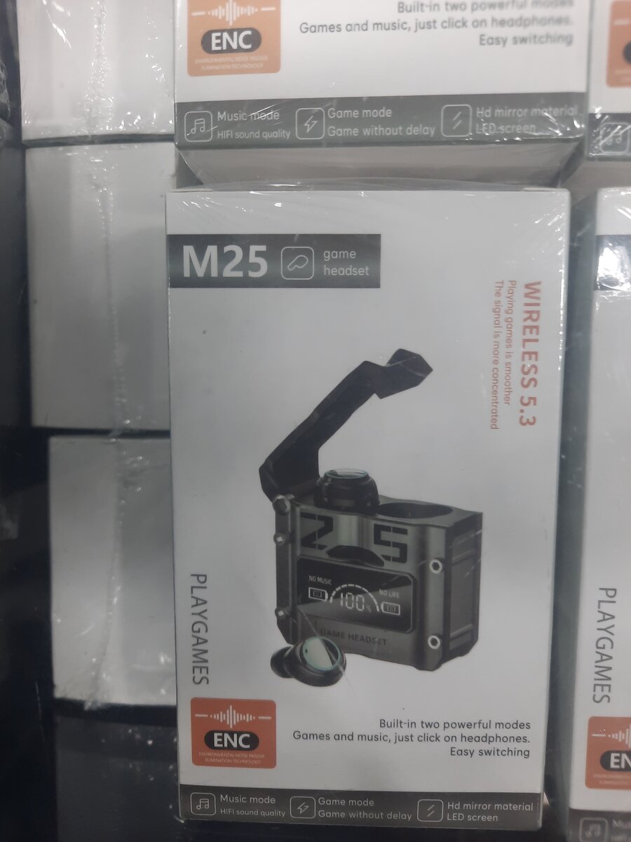 M 25 ear buds