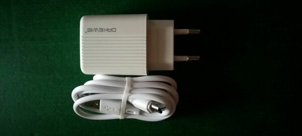 Chargeur Android et iPhone