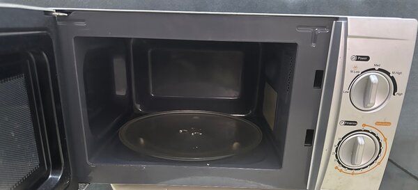 Micro-ondes Nasco
