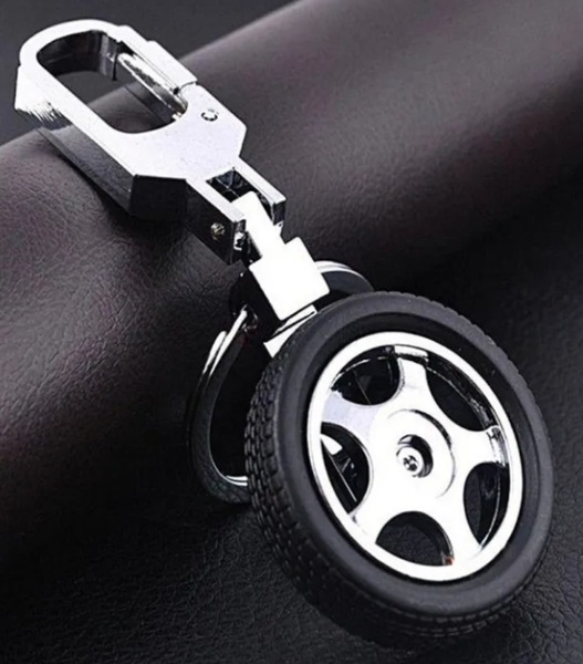 Car Wheel Keychain Rotating 