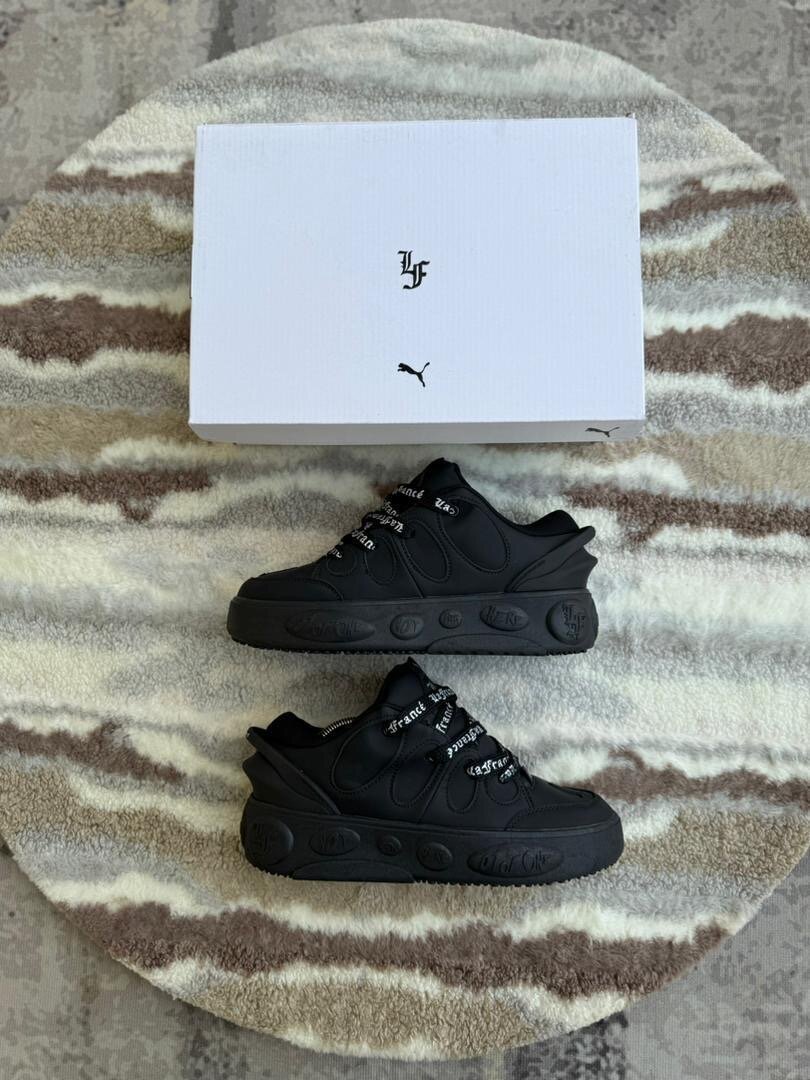 Baskets modernes élégantes