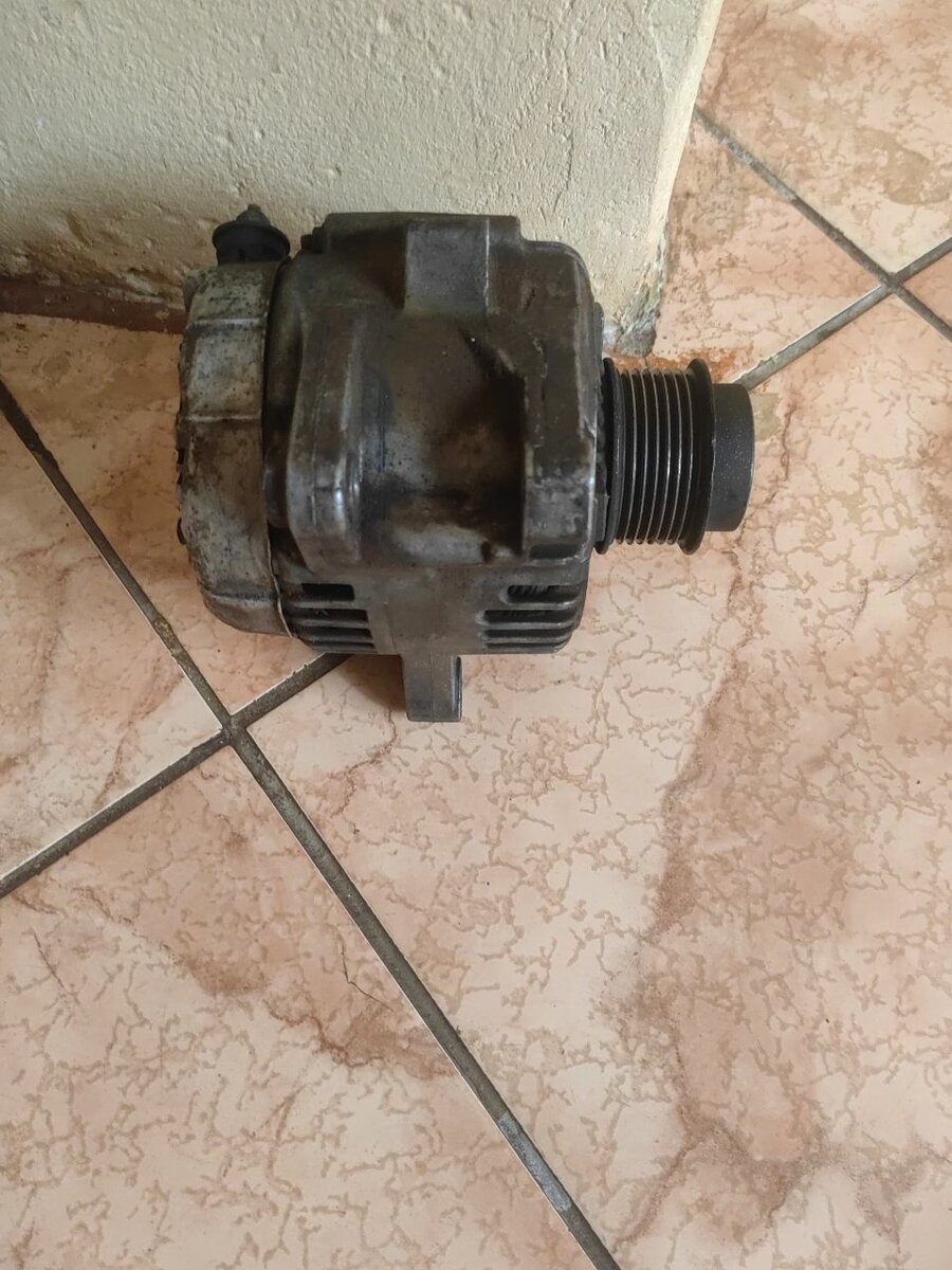 Car Alternator for Toyota Avensis