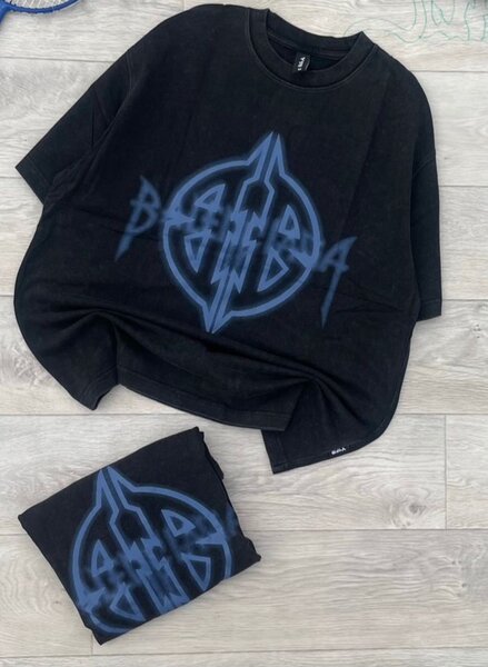 T-shirt graphique noire