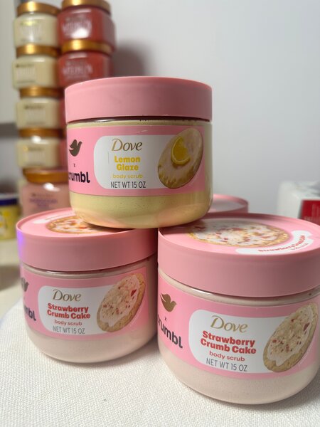 Exfoliant Corporel Fraise Dove
