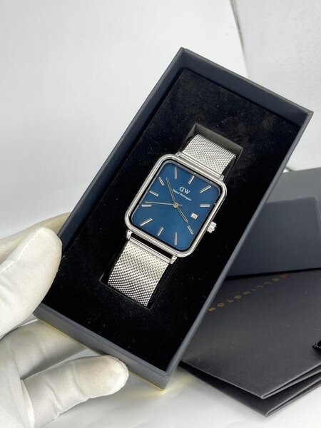 Montre Carrée Bracelet Maille