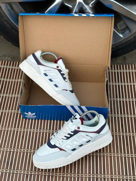 Chaussures adidas