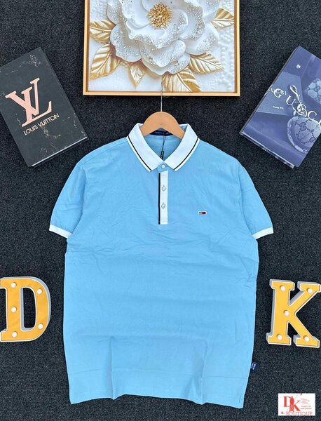 Polo bleu à manches courtes