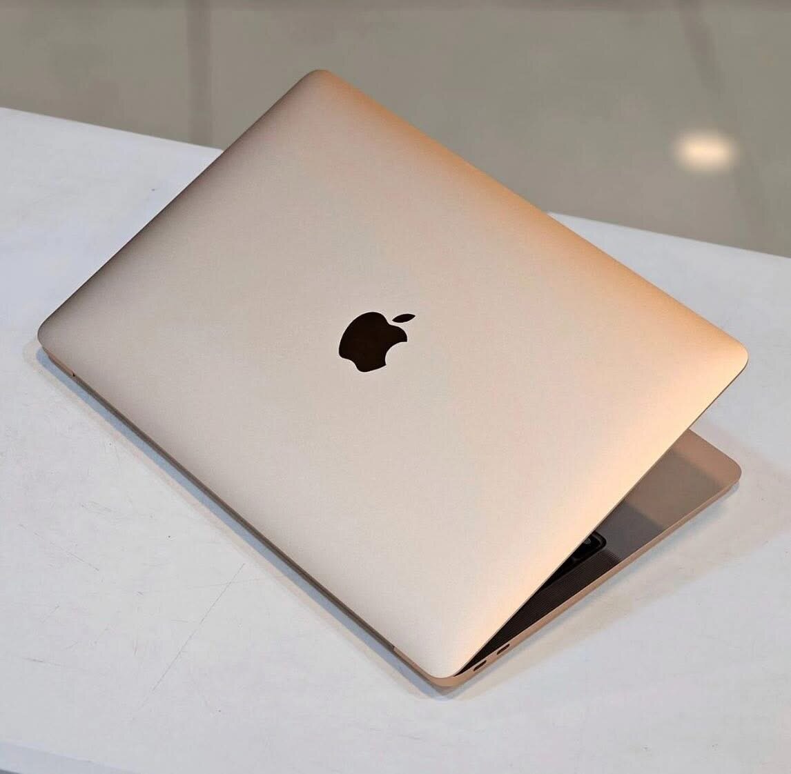 MacBook Air 13'' Gold