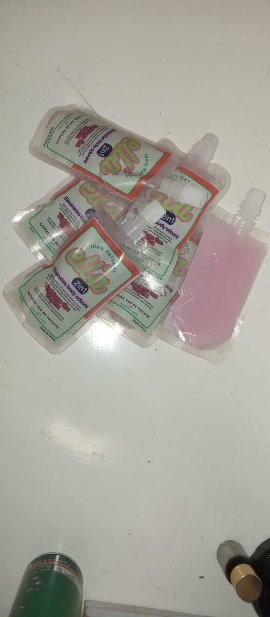 Ell'a I Resserre Vagin et Anus , Élimine odeur corporelle