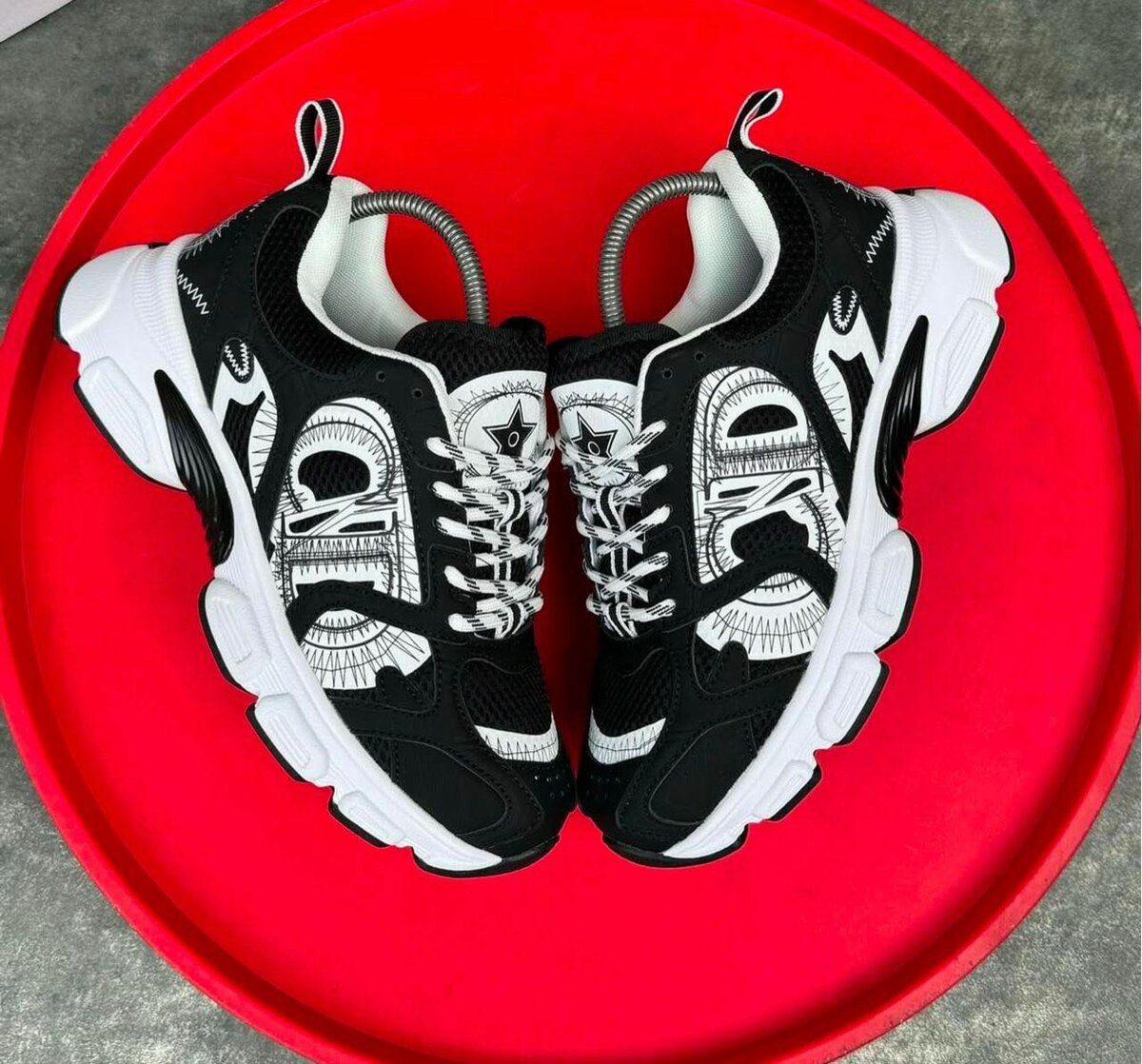 CD DIOR SNEAKER