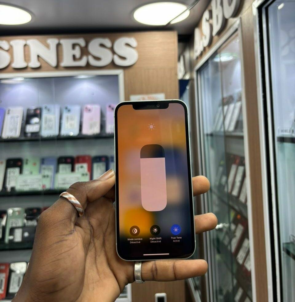 12 simple 64gb tout passe