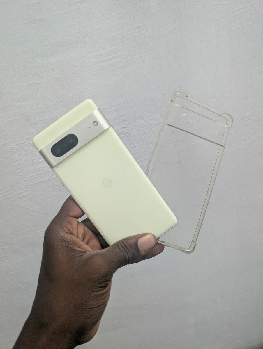 Coque transparente compatible smartphone