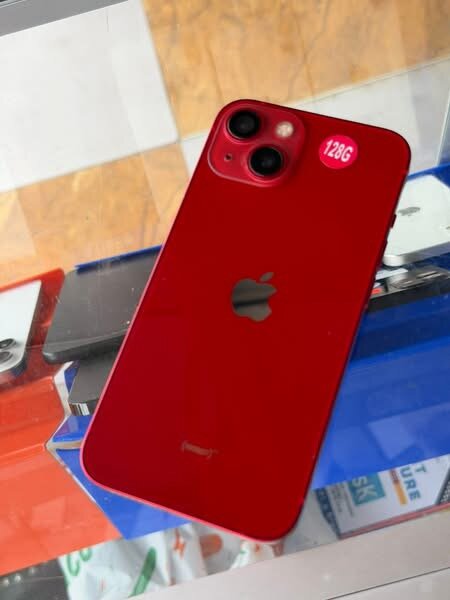 iPhone 128Go Rouge