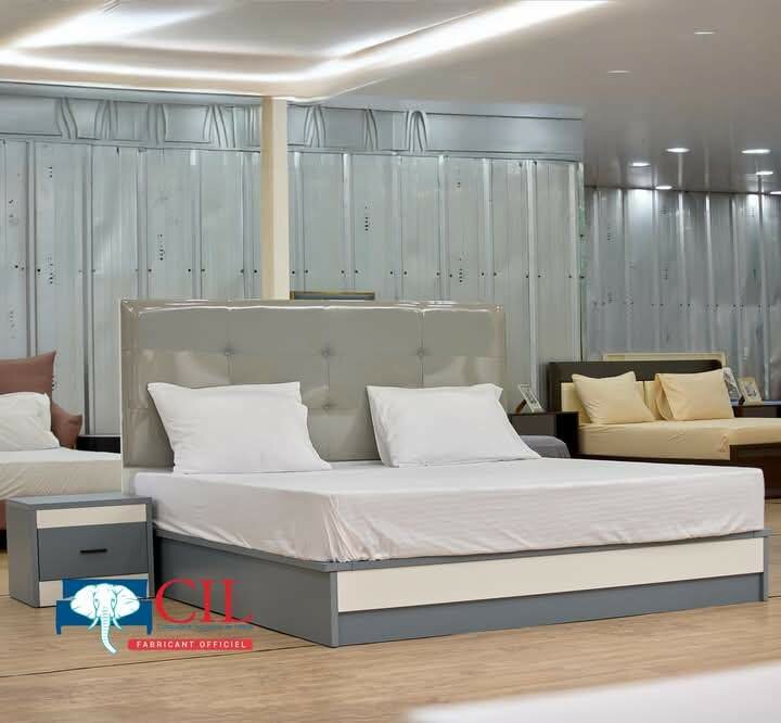 Lit Moderne avec Matelas Confort