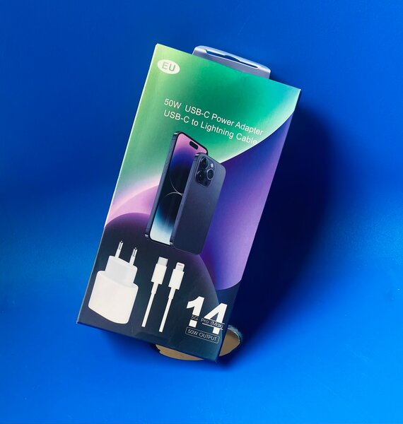 Chargeur iPhone 14