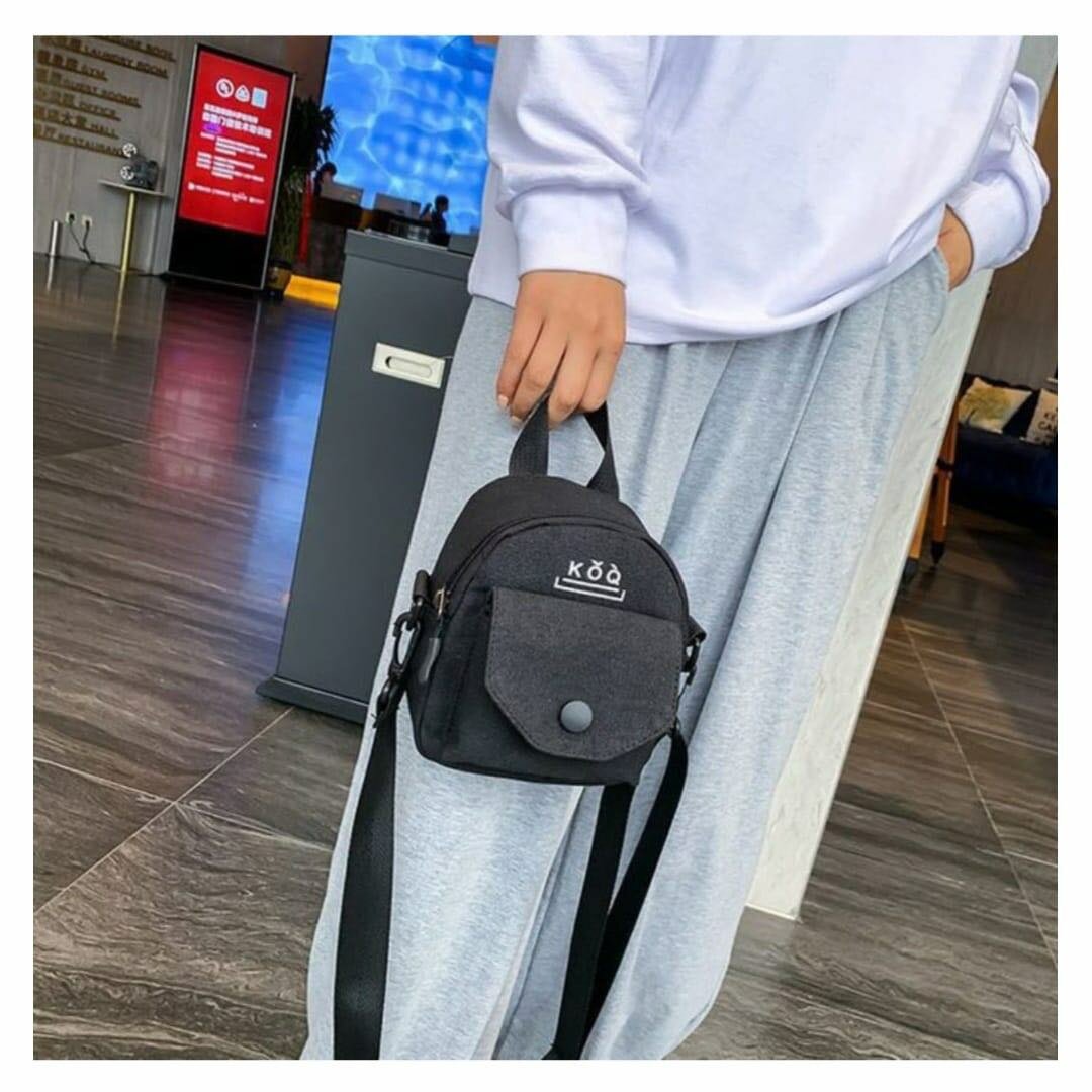 Mini sac à dos noir élégant