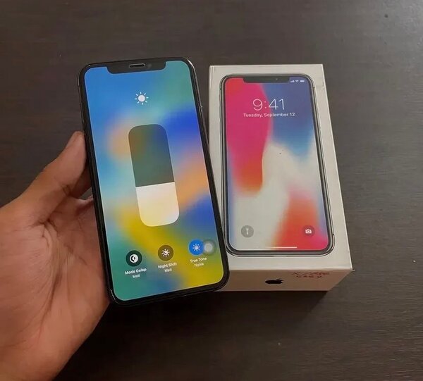 iPhone X 64GB Space Grey