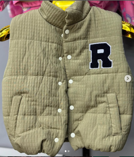 Стильные , качественные жилетки Оливковый 