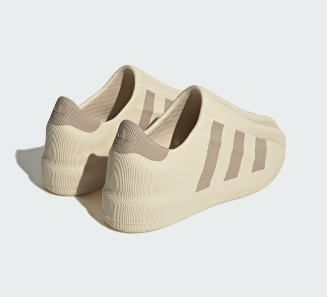ADIDAS FASHION WEAR RUBBER