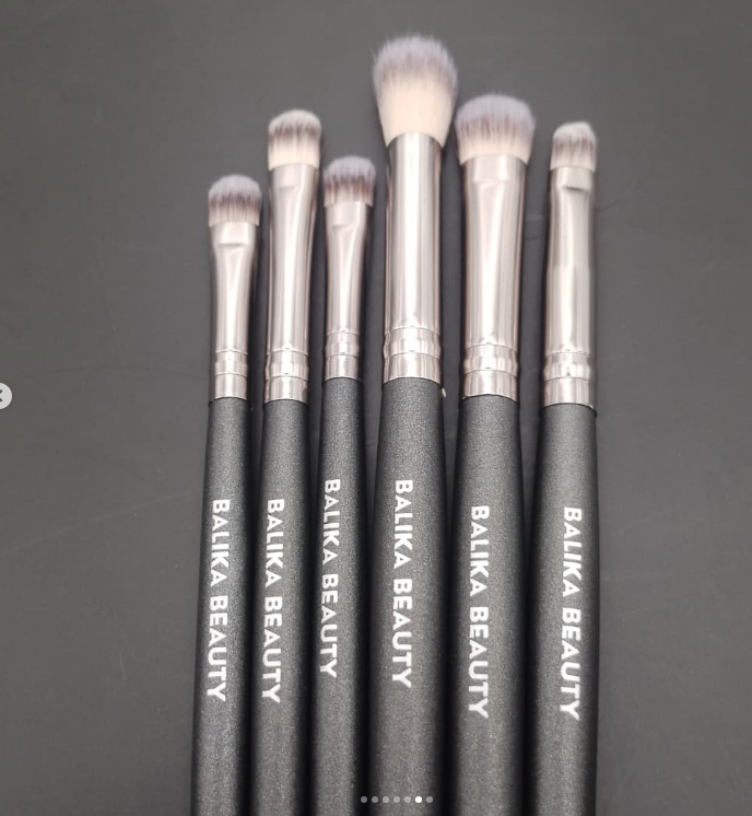 Enjoy the Softness and Smoothness Of our Wellness Makeup Brushes as You use them for Your Makeup Routine 💯‼️