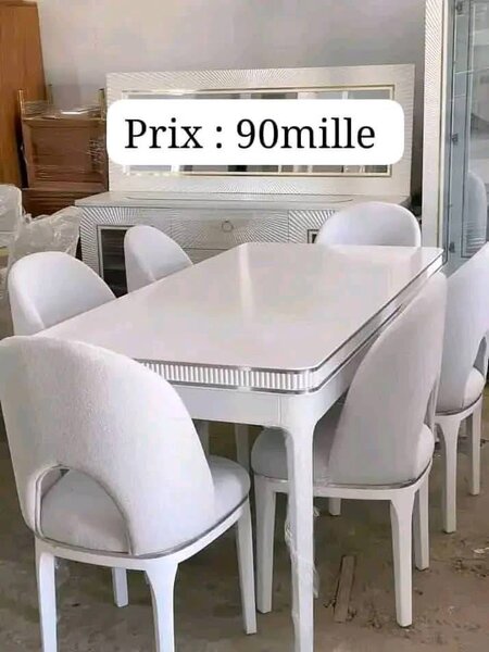 Salle à manger moderne 7 pièces