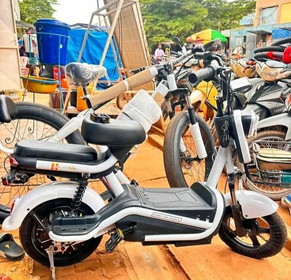 Scooter électrique moderne