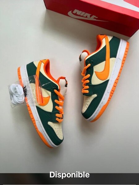 Baskets tendance multicolores