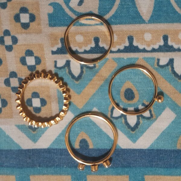 4pc set of Bohemian Rings