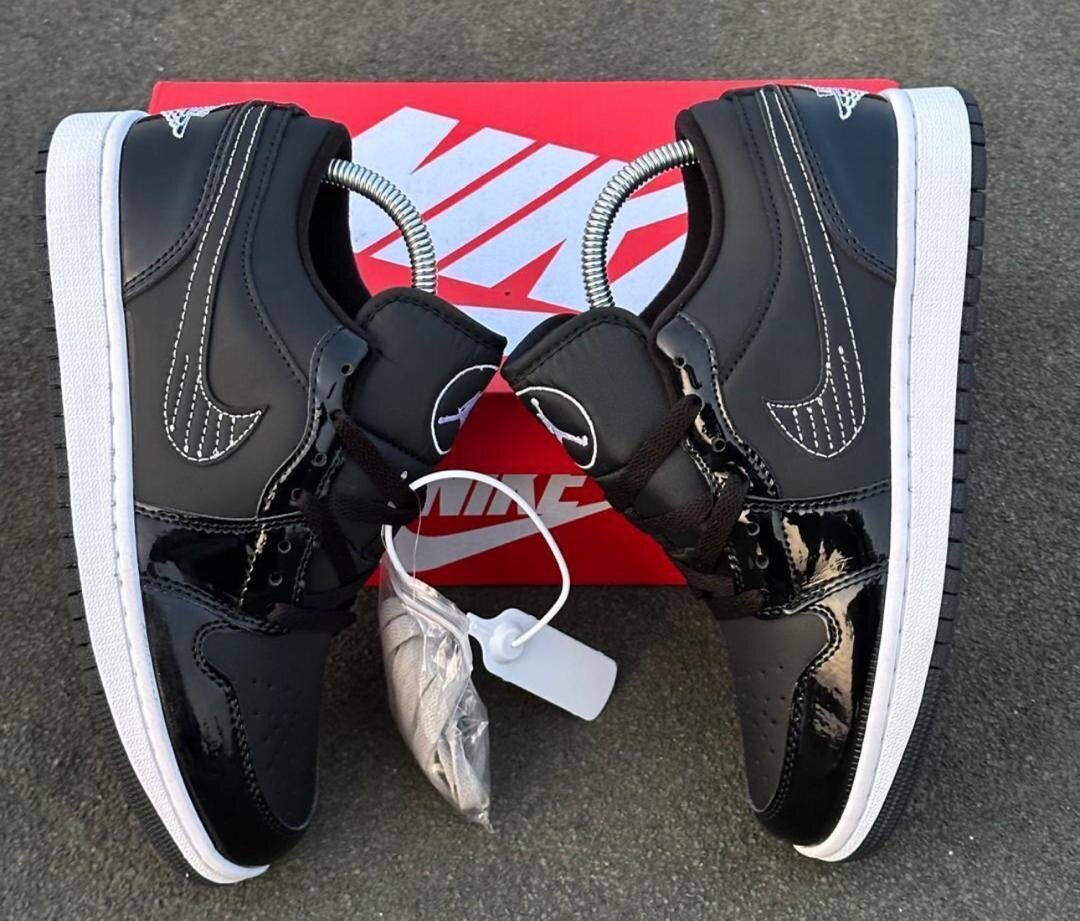 Nike Air Jordan Basse Noires