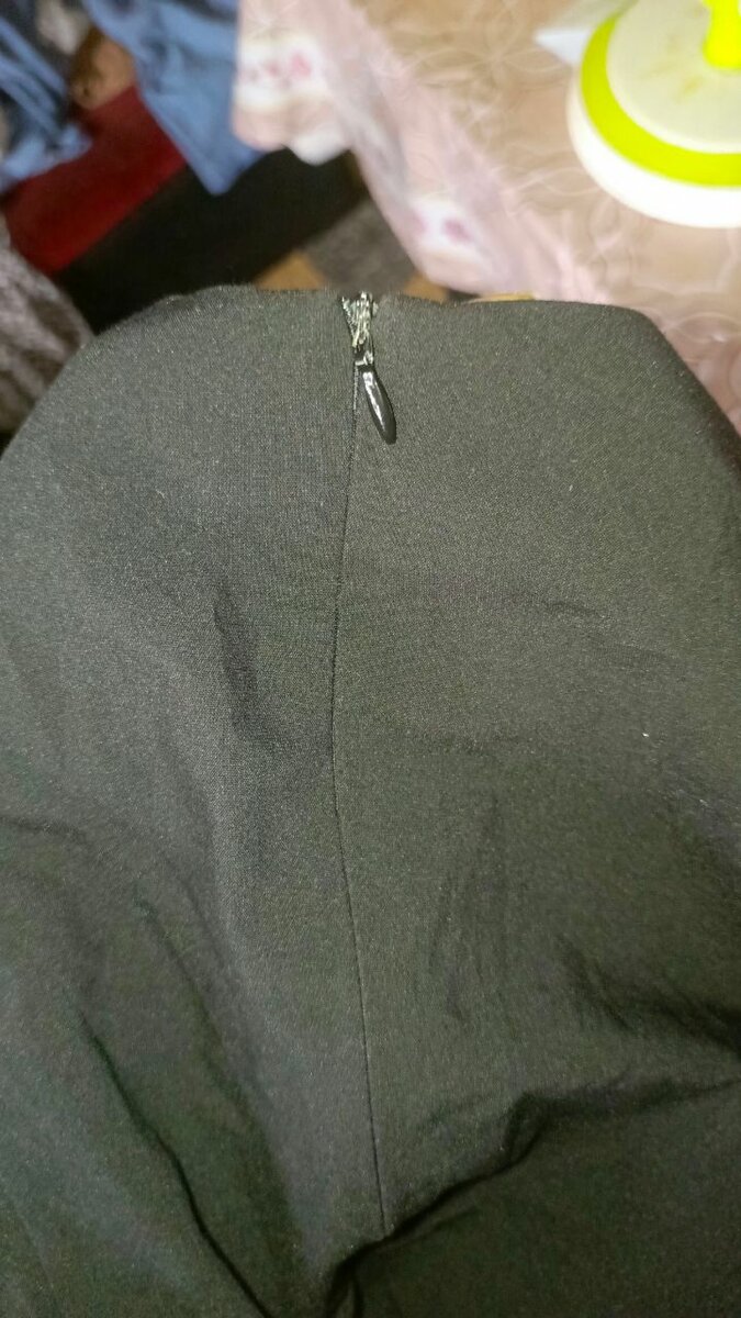 Robe noire balladeuse