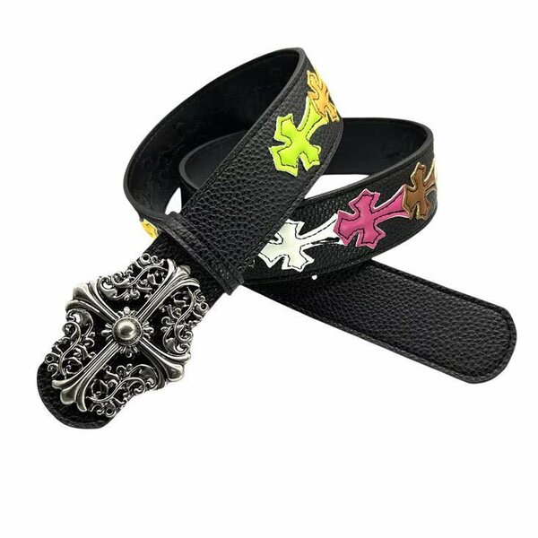 Ceinture en cuir avec boucle décorative