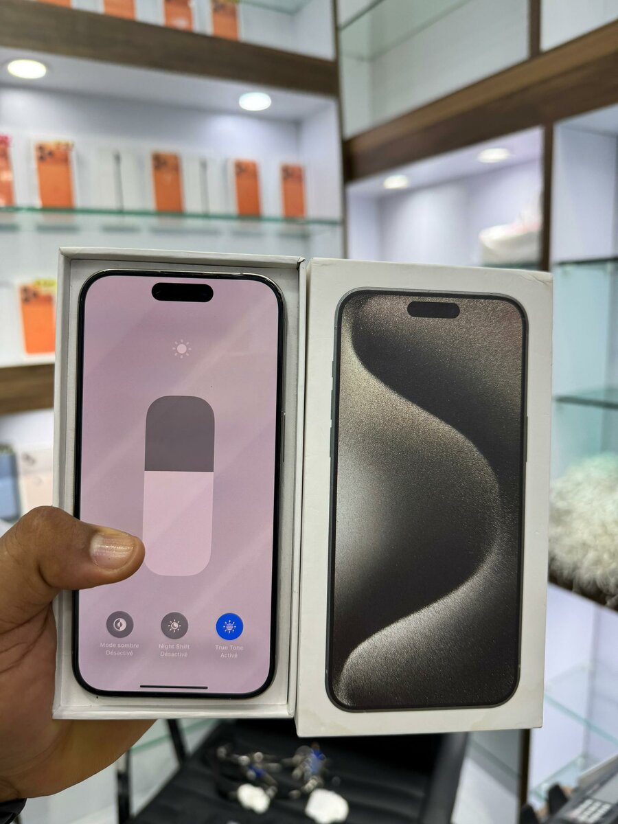 15 pro 128Go très propre