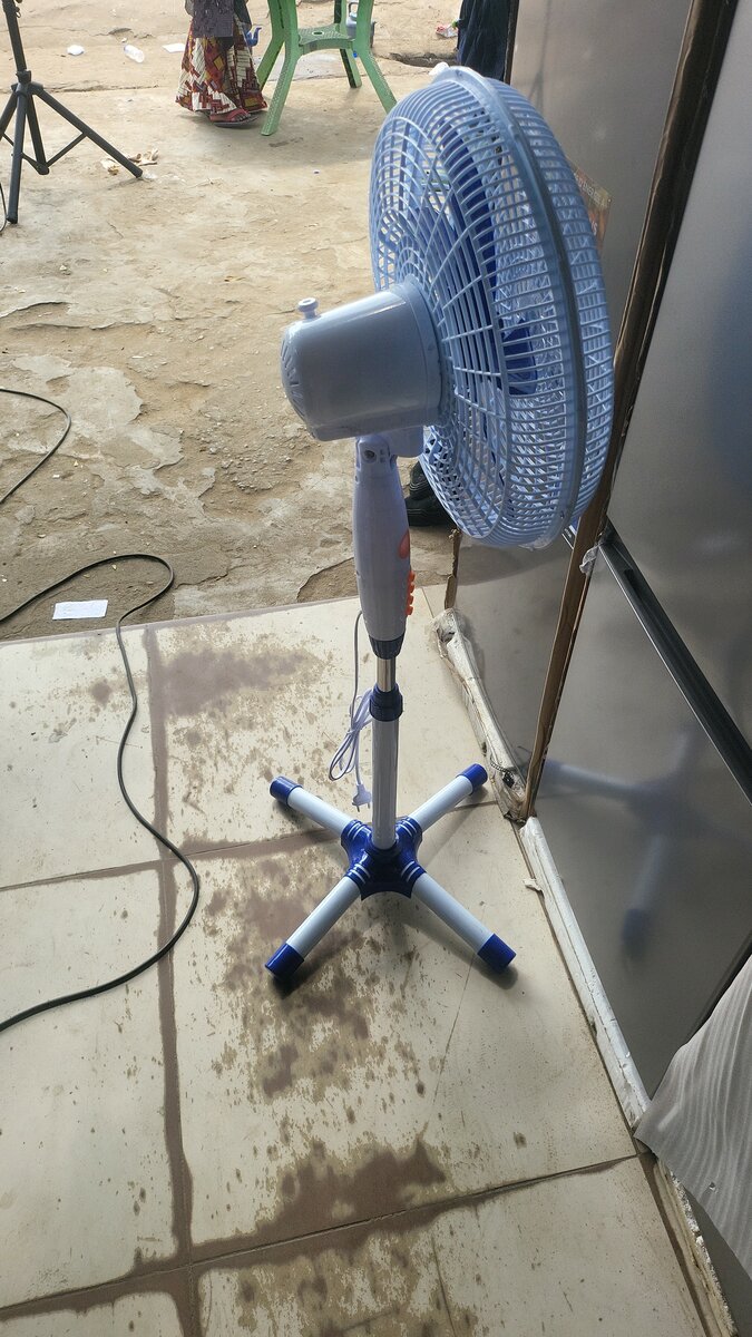 Ventilateur sur pied 16 pouces