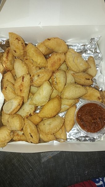 Pains fourré fromage.