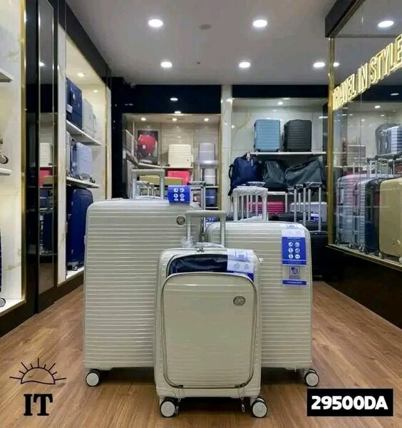 Valises à roulettes colorées