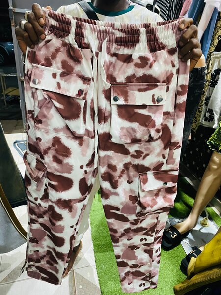 Pantalons cargo camouflage tendance