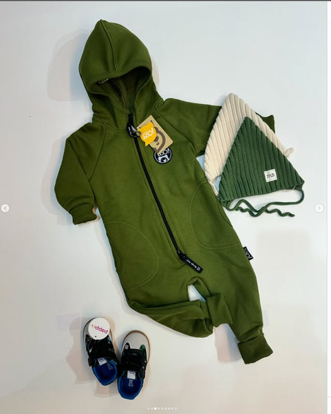  комбинезон из футера с мягким начесиком внутри.