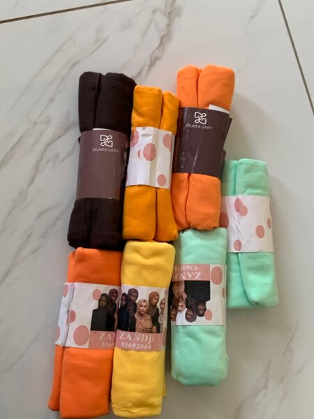 Medium jersey veils/scarfs/hijabs