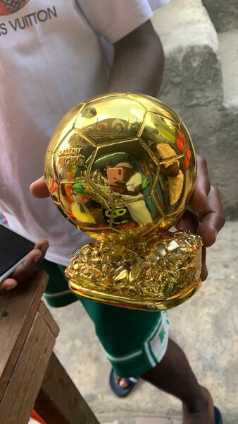 Trophée de Football Doré