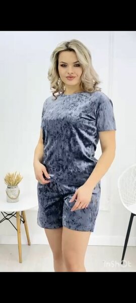 Двойка шикарно смотрится цена по 700 сом