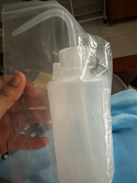 250 ML can squeeze bottle