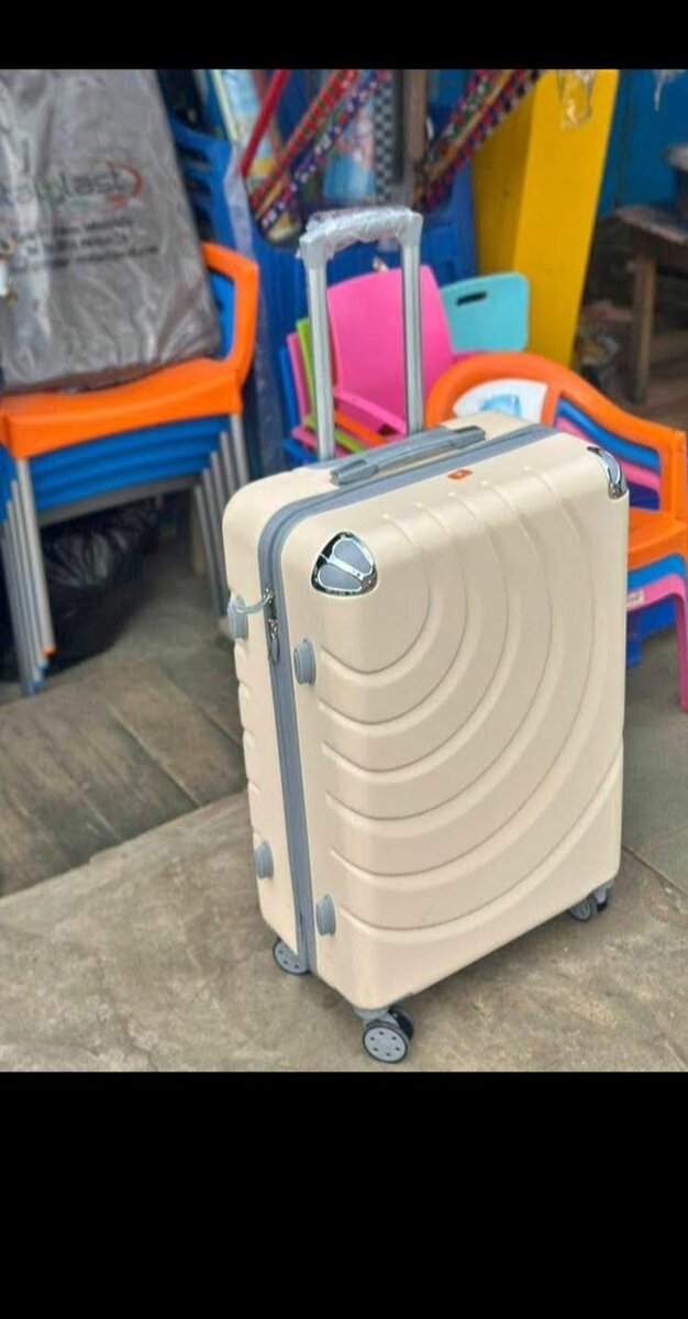 Valise rigide élégante 4 roues