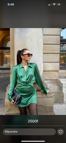 Robe en satin élégante