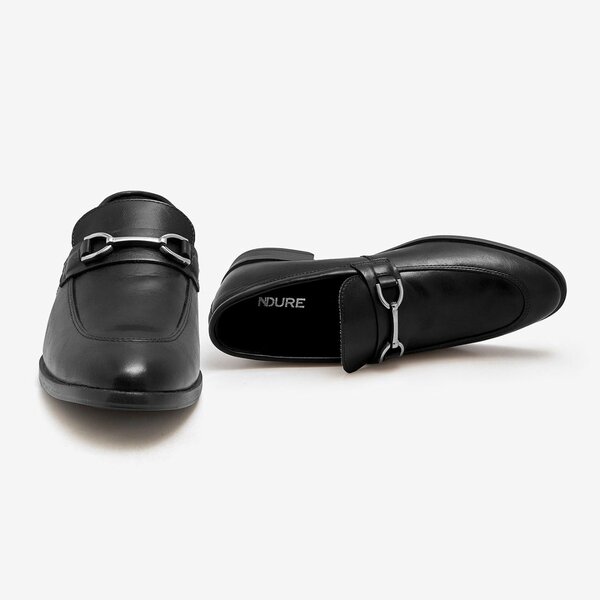Dress shoes