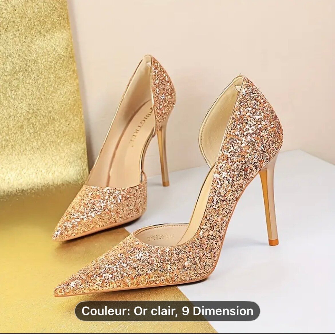 Escarpins Dorés Étincelants