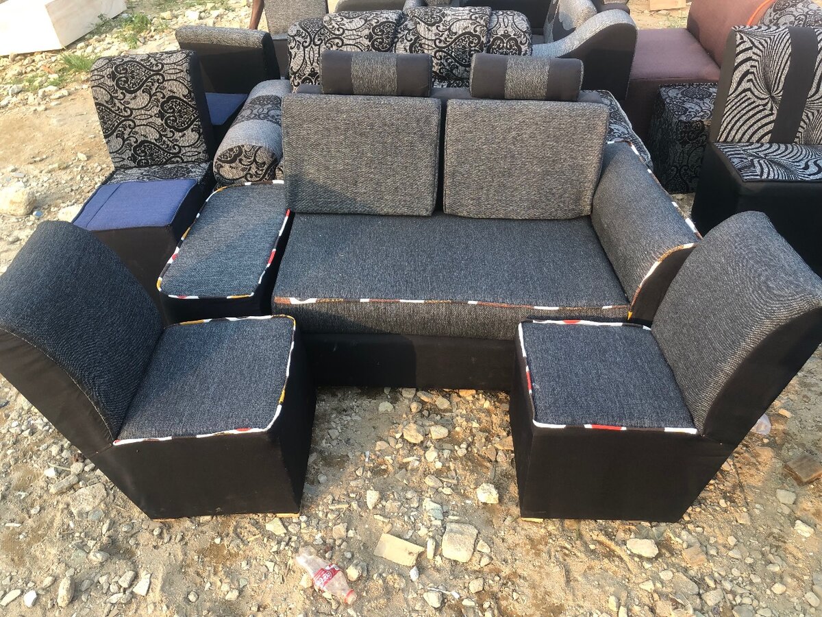 Canapé 2 place 2 pouf