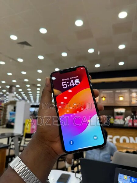 Apple iPhone 11 Pro Max 64 GB Black