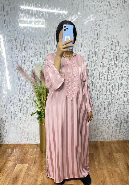 Abaya élégante en satin