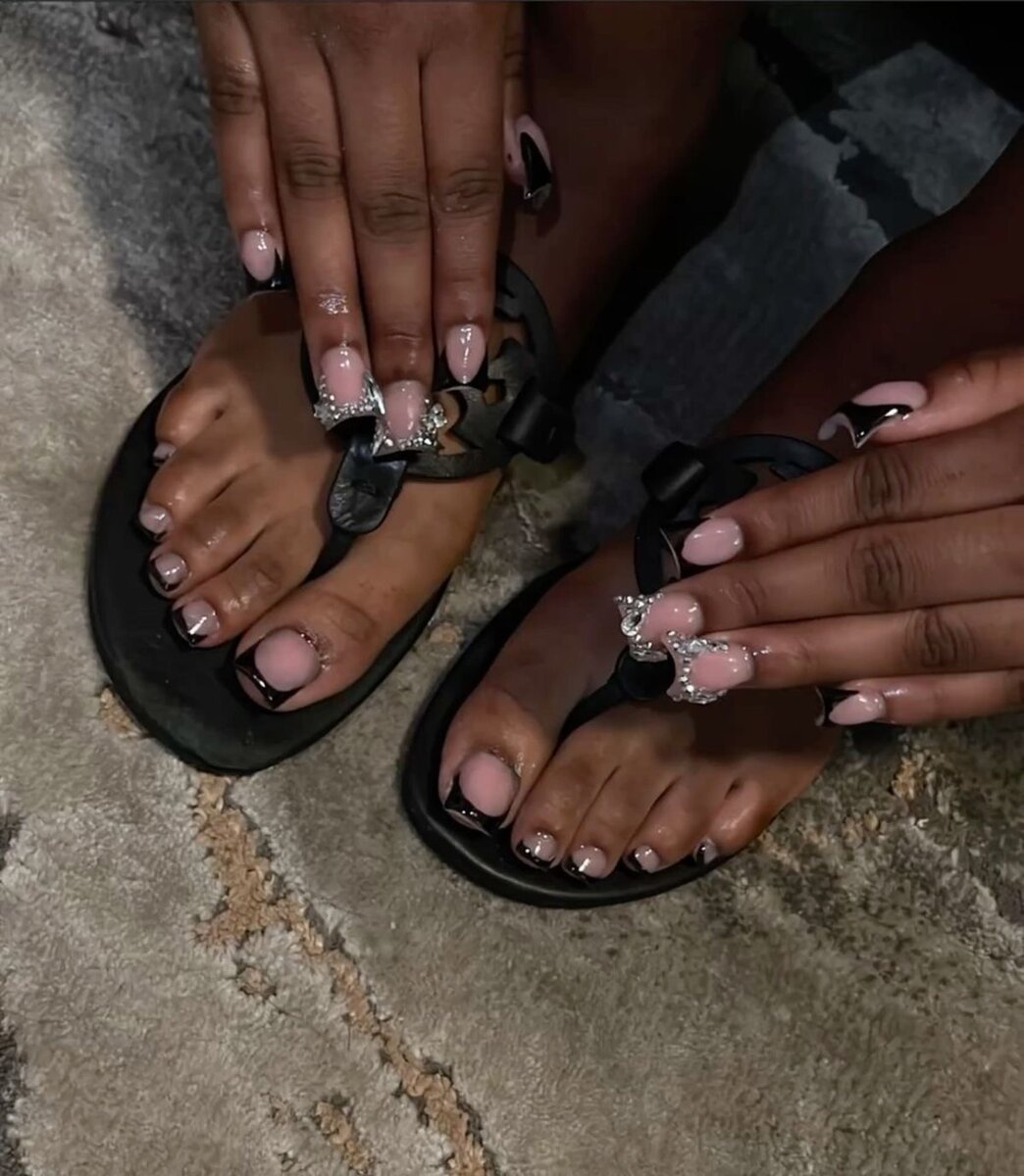 Manucure Éclatante Strass